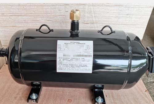 Hitachi 1000EL horizontal Compressors